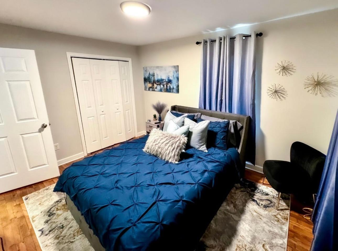 Padgett Paradise Apartment