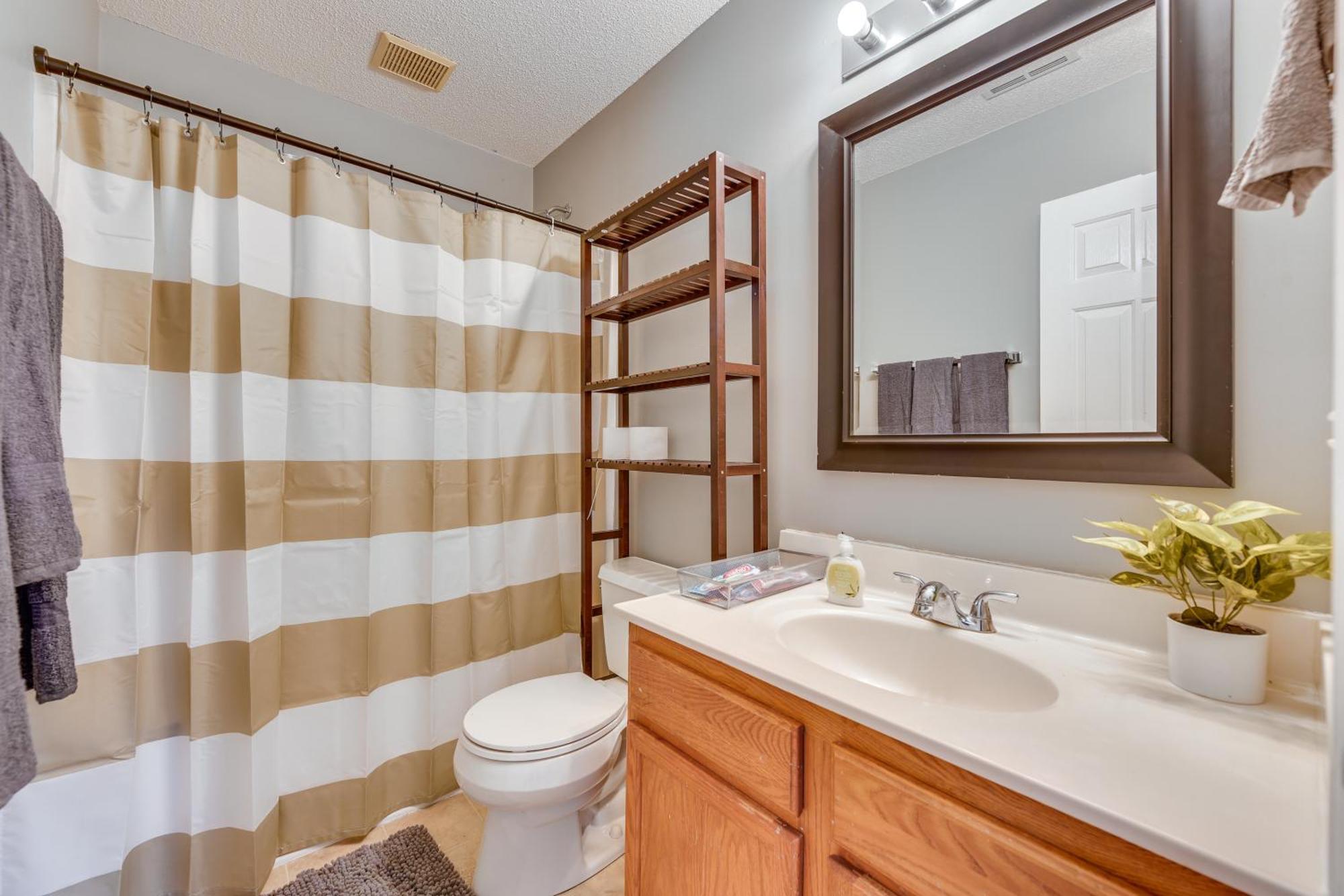 Uptown Townhome With Hot Tub Charlotte
