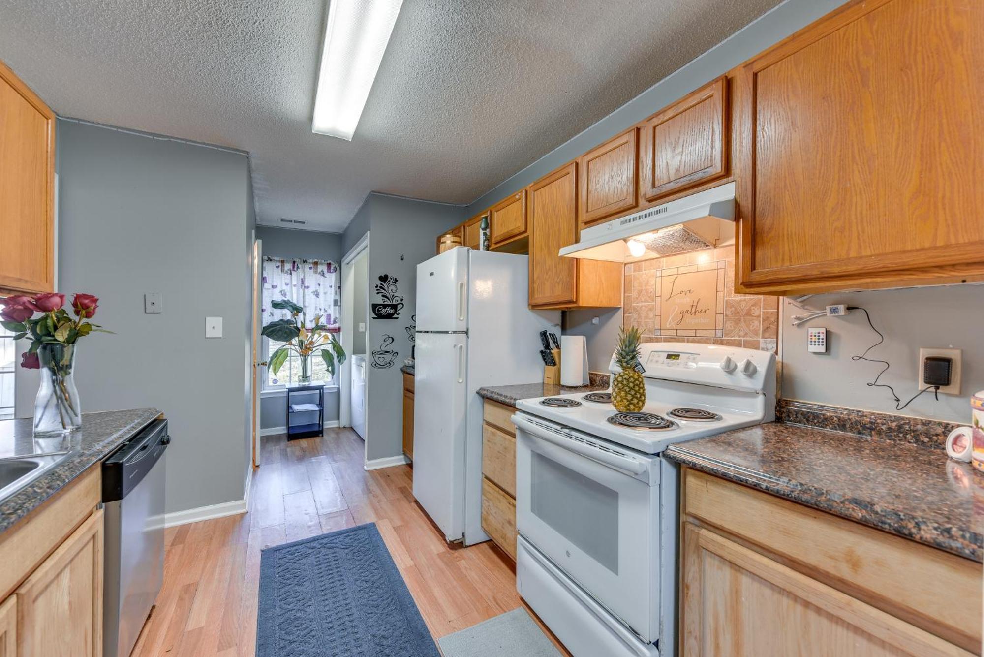 Uptown Townhome With Hot Tub Charlotte