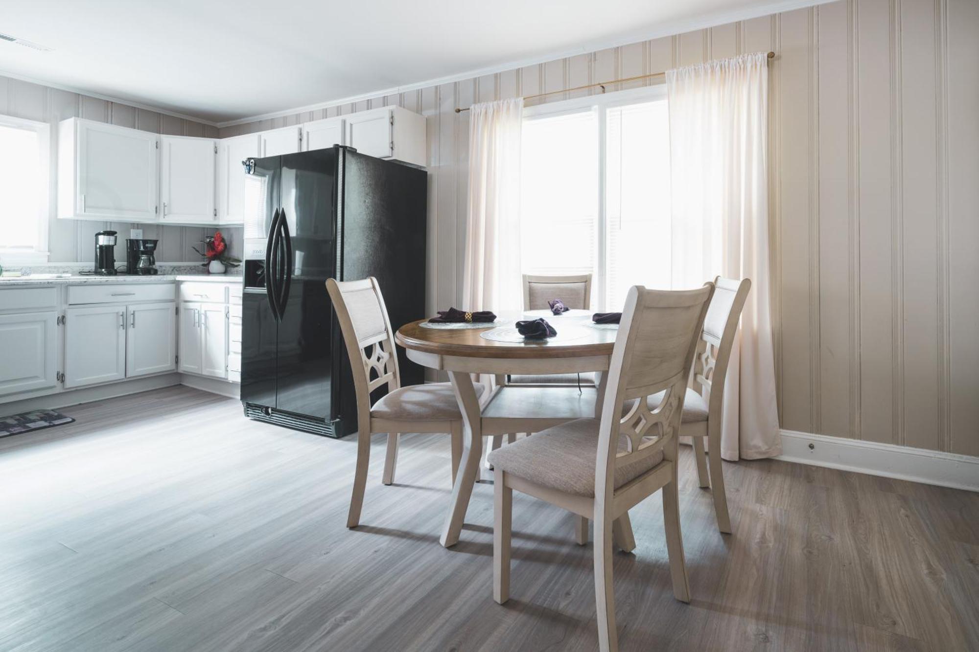 Holiday home Spacious With Pet-friendly Yard *
