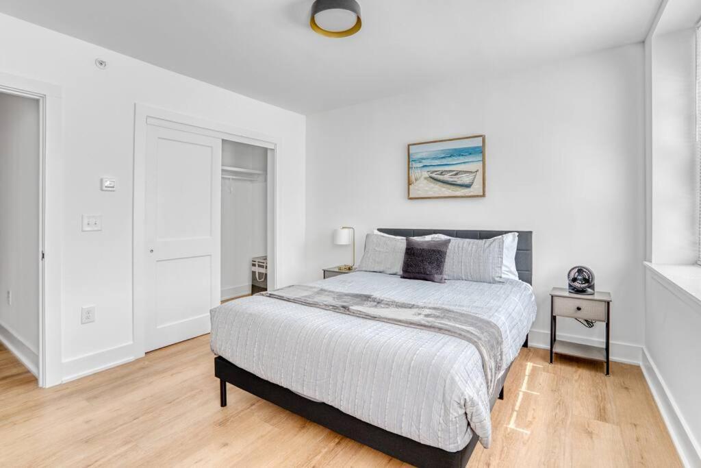 Spacious 3br Oasis On Grandin Road Apartment