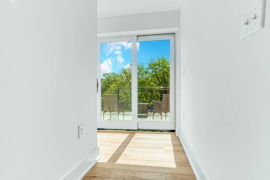Spacious 3br Oasis On Grandin Road *