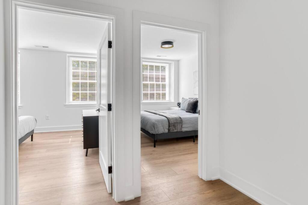Spacious 3br Oasis On Grandin Road Apartment