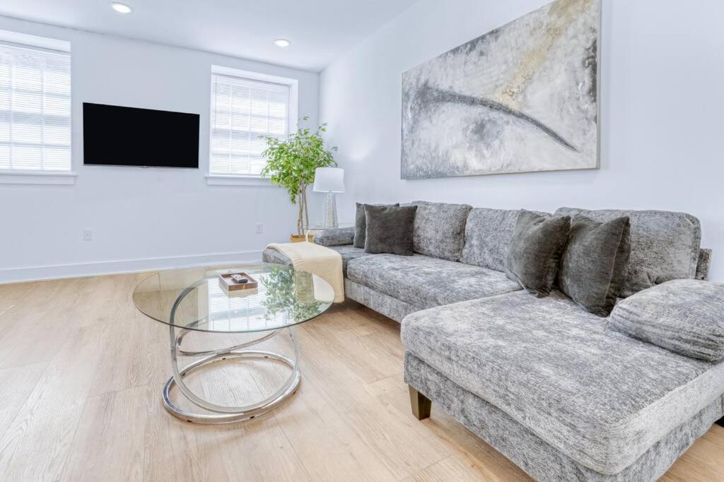 Spacious 3br Oasis On Grandin Road Apartment Charlotte