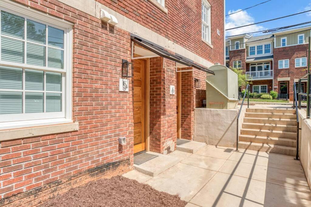 Spacious 3br Oasis On Grandin Road *