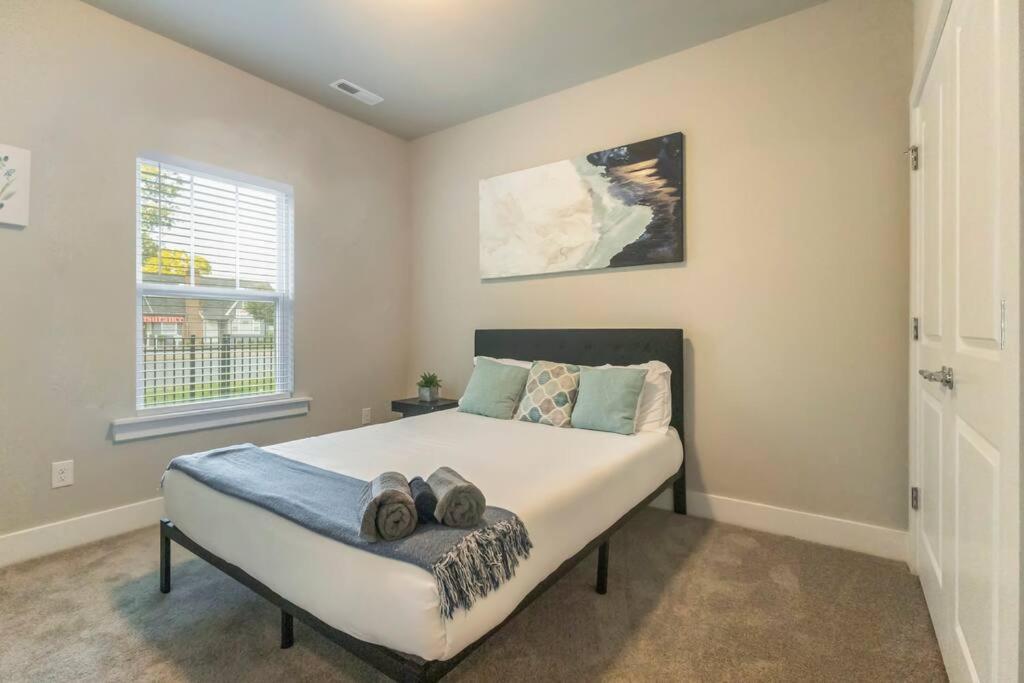Holiday home Brand New Build 10 Min- Uptown