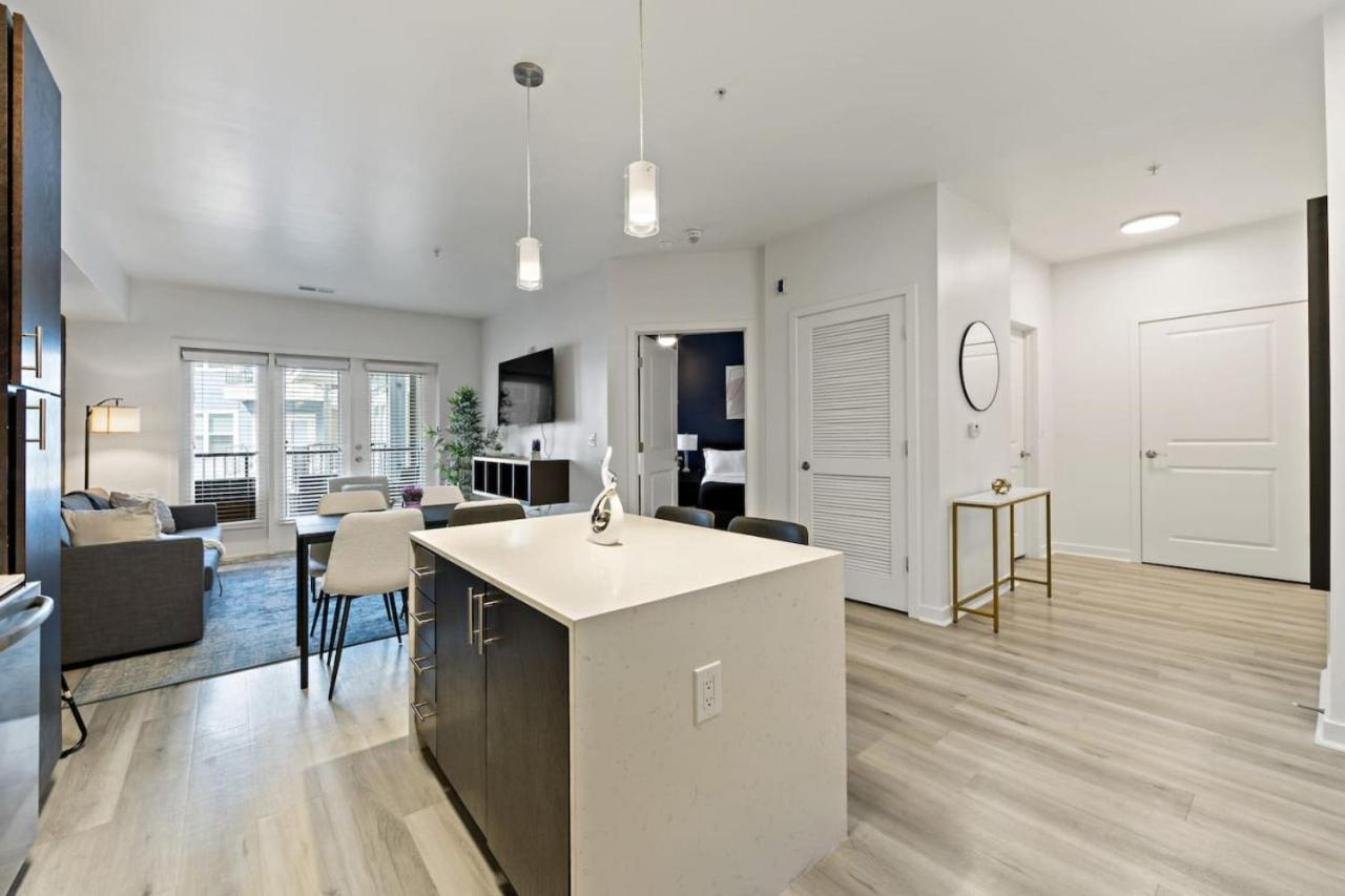 Unique 1bd - 5 Min Dt, Gym, Parking, W-d - Sleeps 6