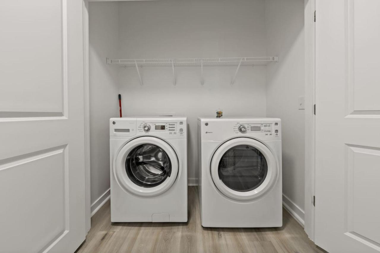 Apartment Unique 1bd - 5 Min Dt, Gym, Parking, W-d - Sleeps 6