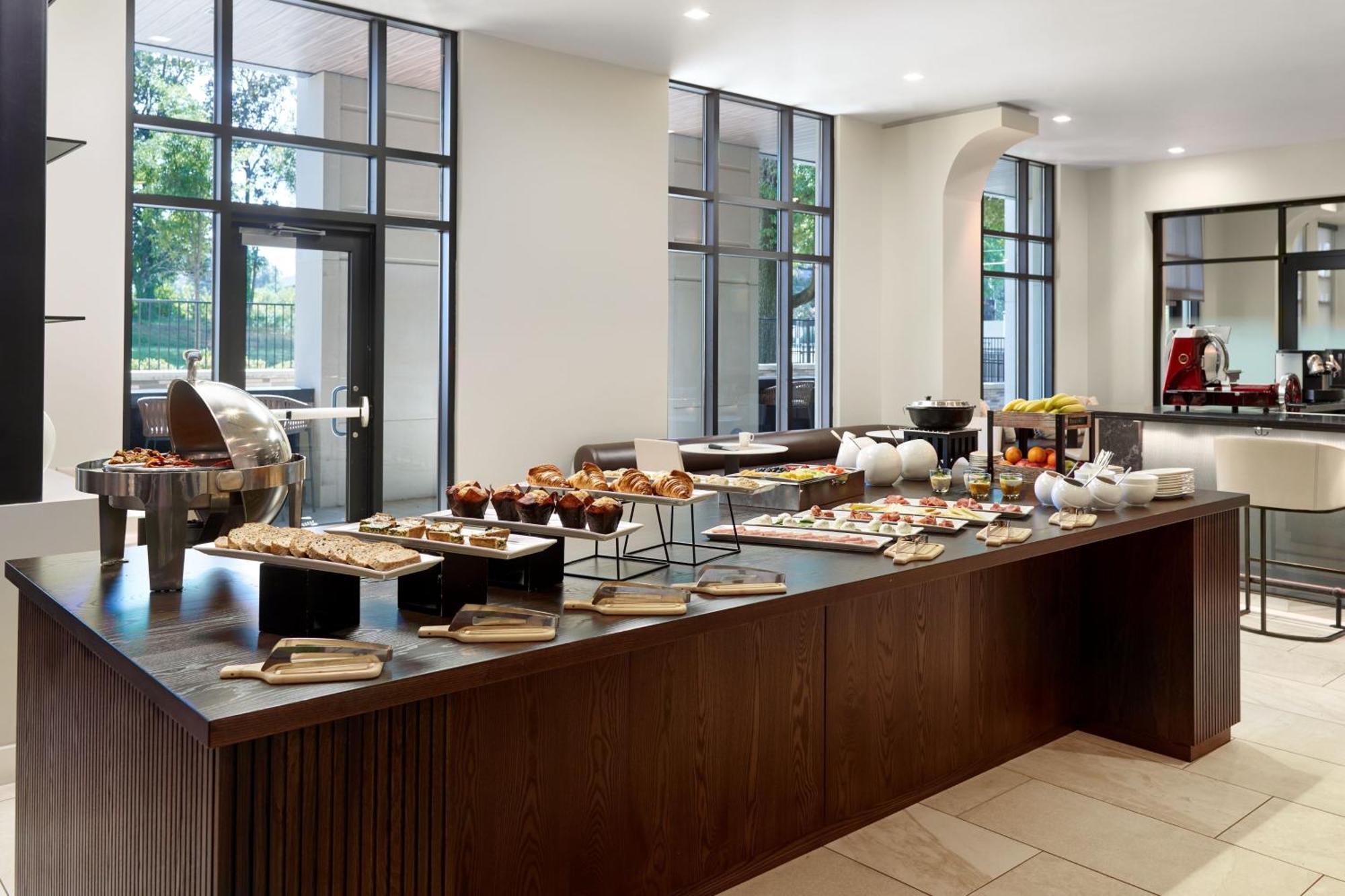 Hotel Ac By Marriott Southpark 4*