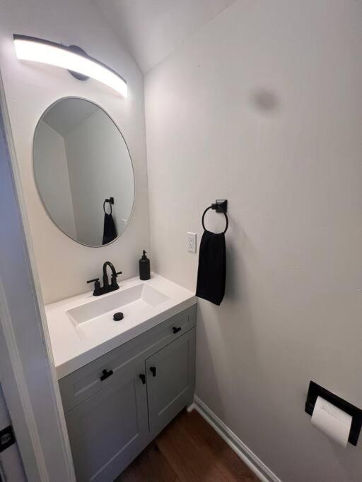 Modern Oasis Close To South End * Charlotte