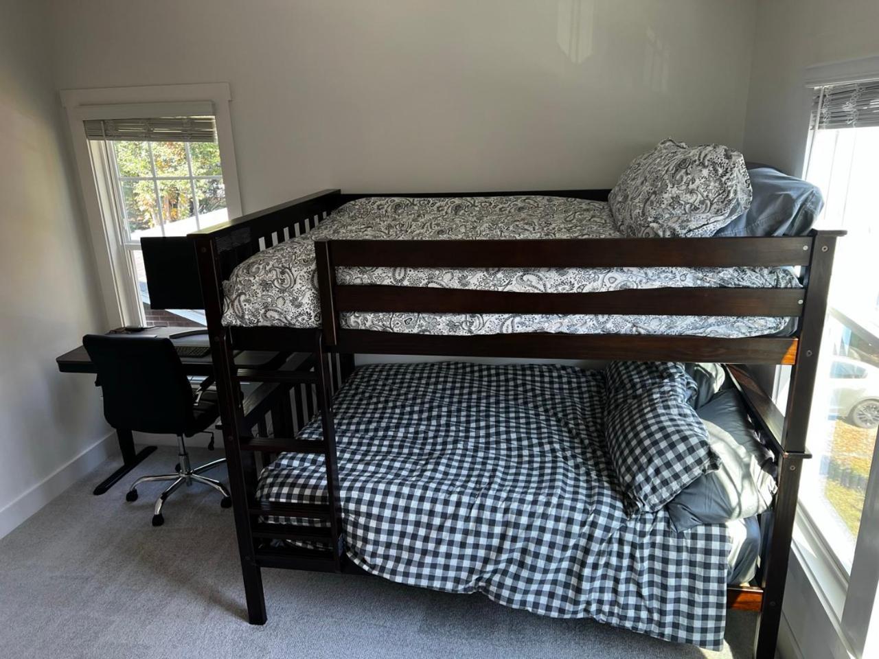 Holiday home Spacious And Comfy Clt Retreat Charlotte