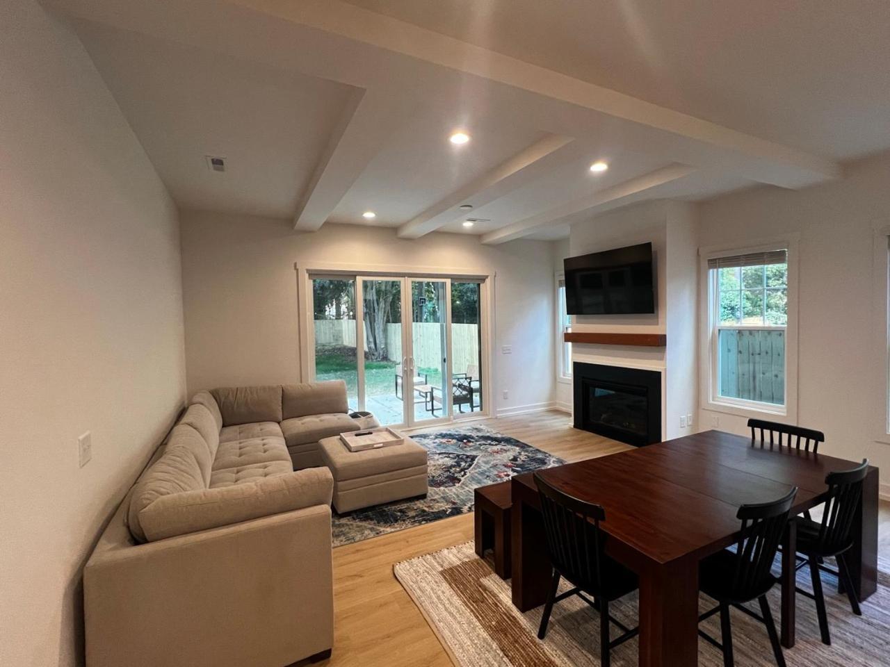 Spacious And Comfy Clt Retreat *