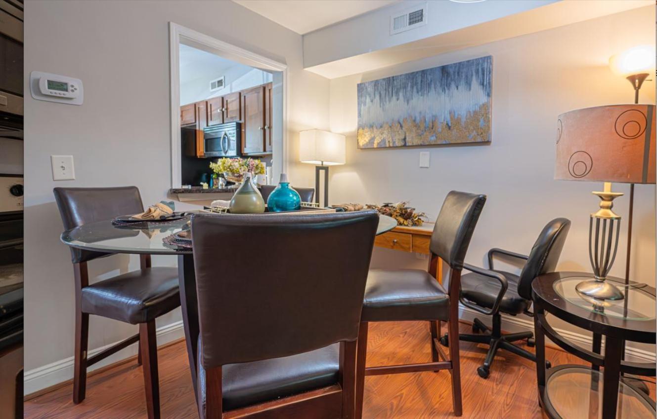 Magnificent 2 Bedrooms And 2 Baths Aparthotel Charlotte