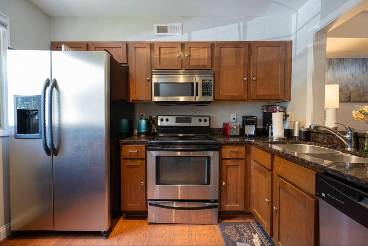 Magnificent 2 Bedrooms And 2 Baths Charlotte