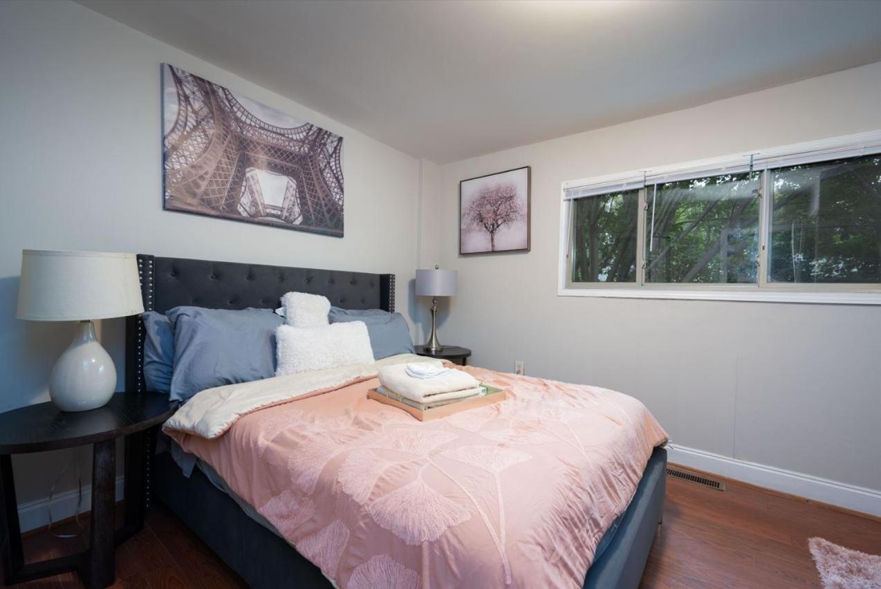 Magnificent 2 Bedrooms And 2 Baths * Charlotte