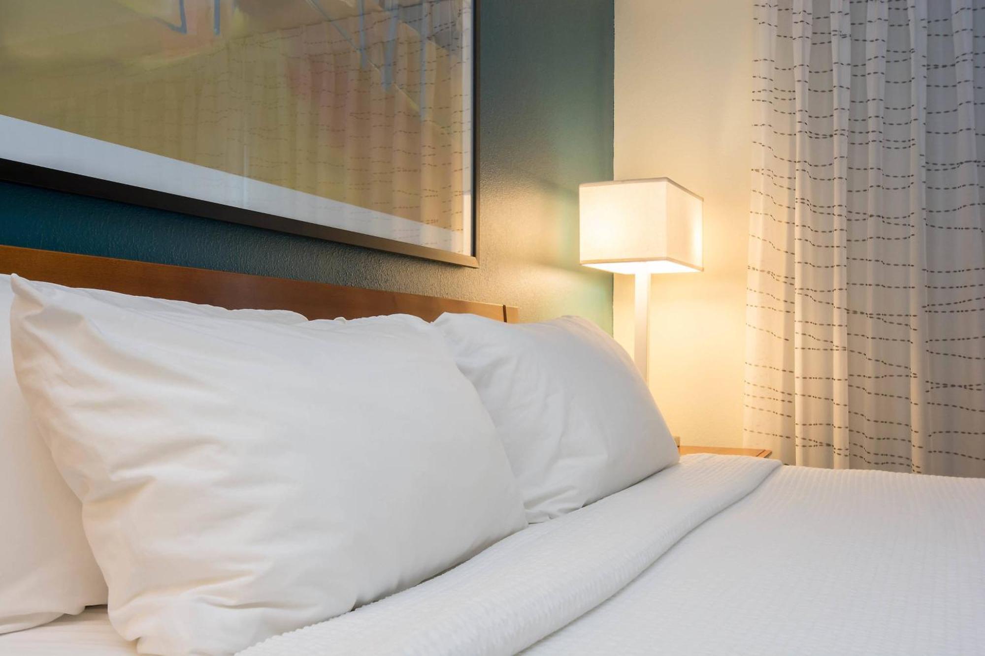 By Marriott Piper Glen
