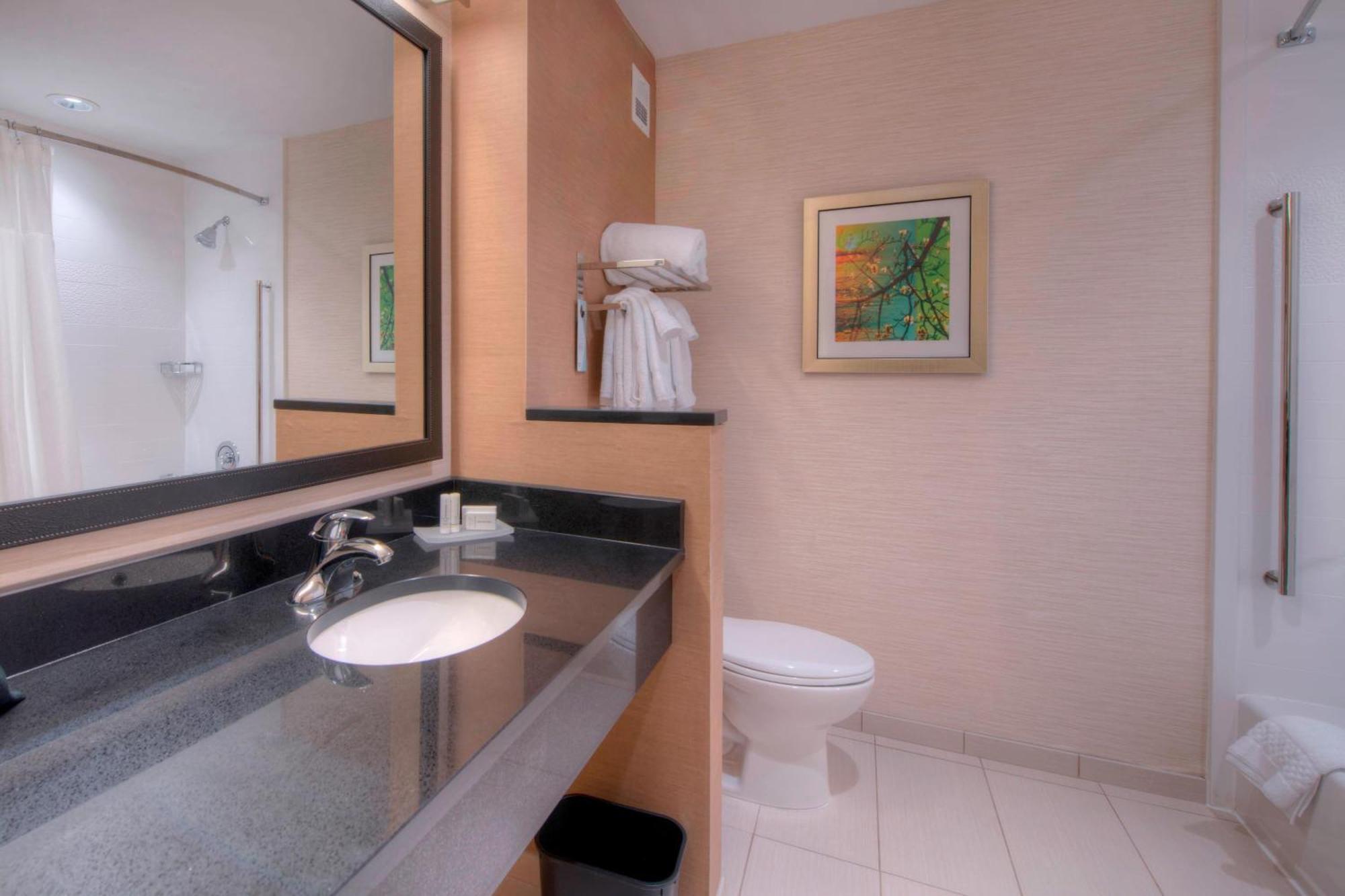 Fairfield & By Marriott Airport 3*