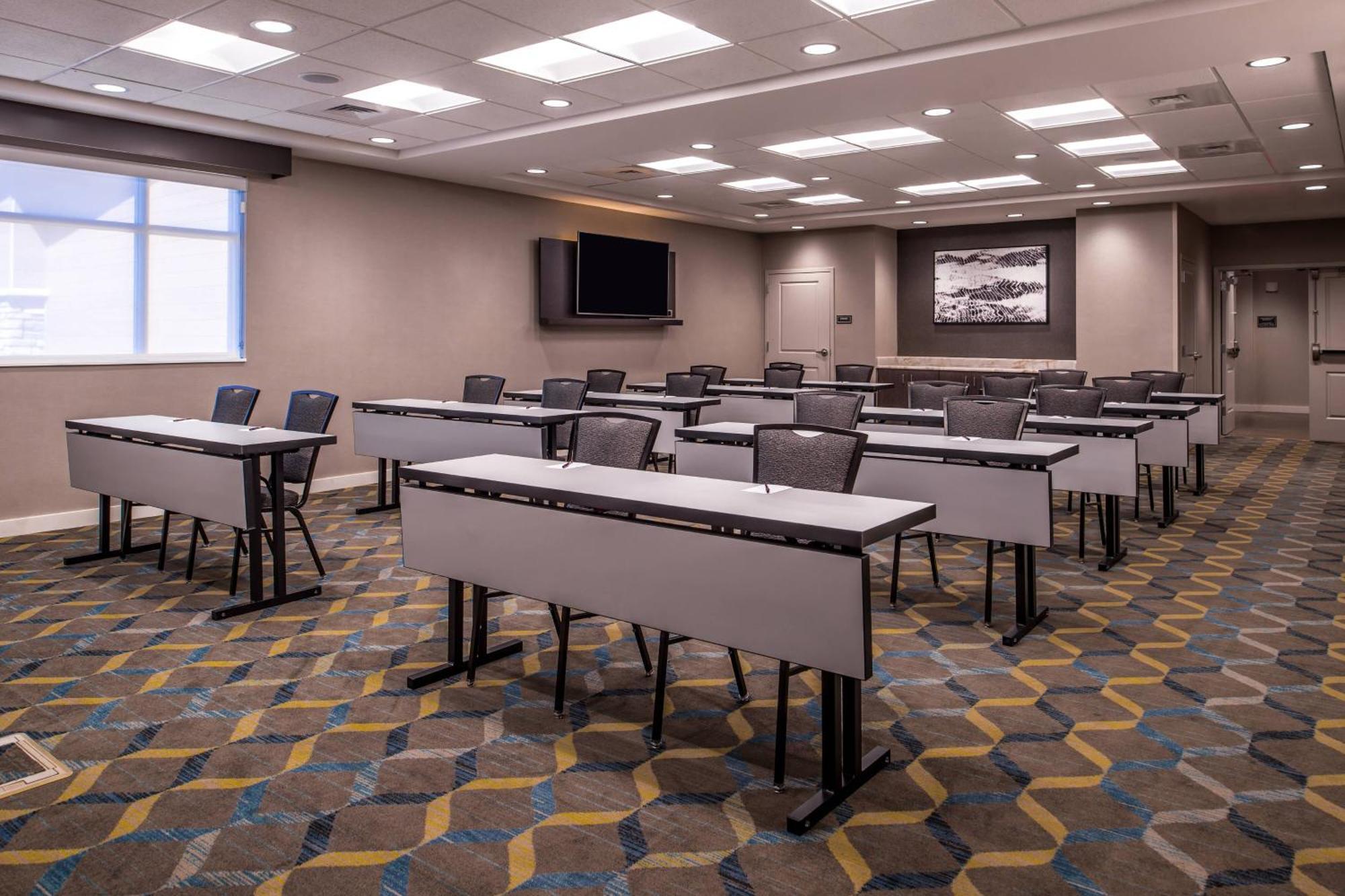 By Marriott Steele Creek 3*