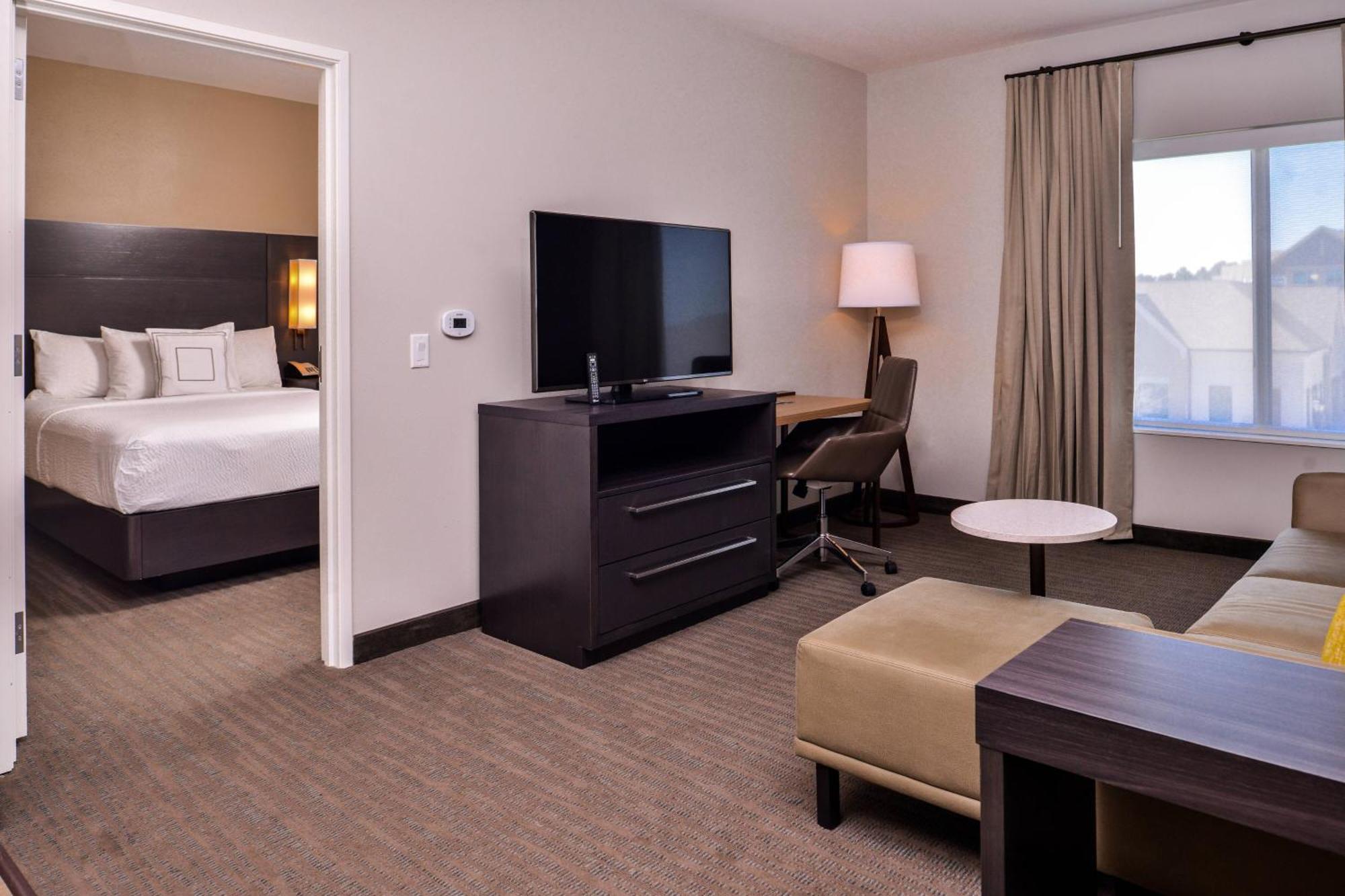 Hotel By Marriott Steele Creek