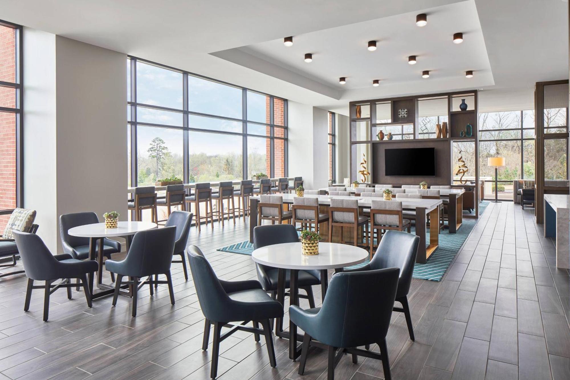 Unc Marriott & Conference Center 3*