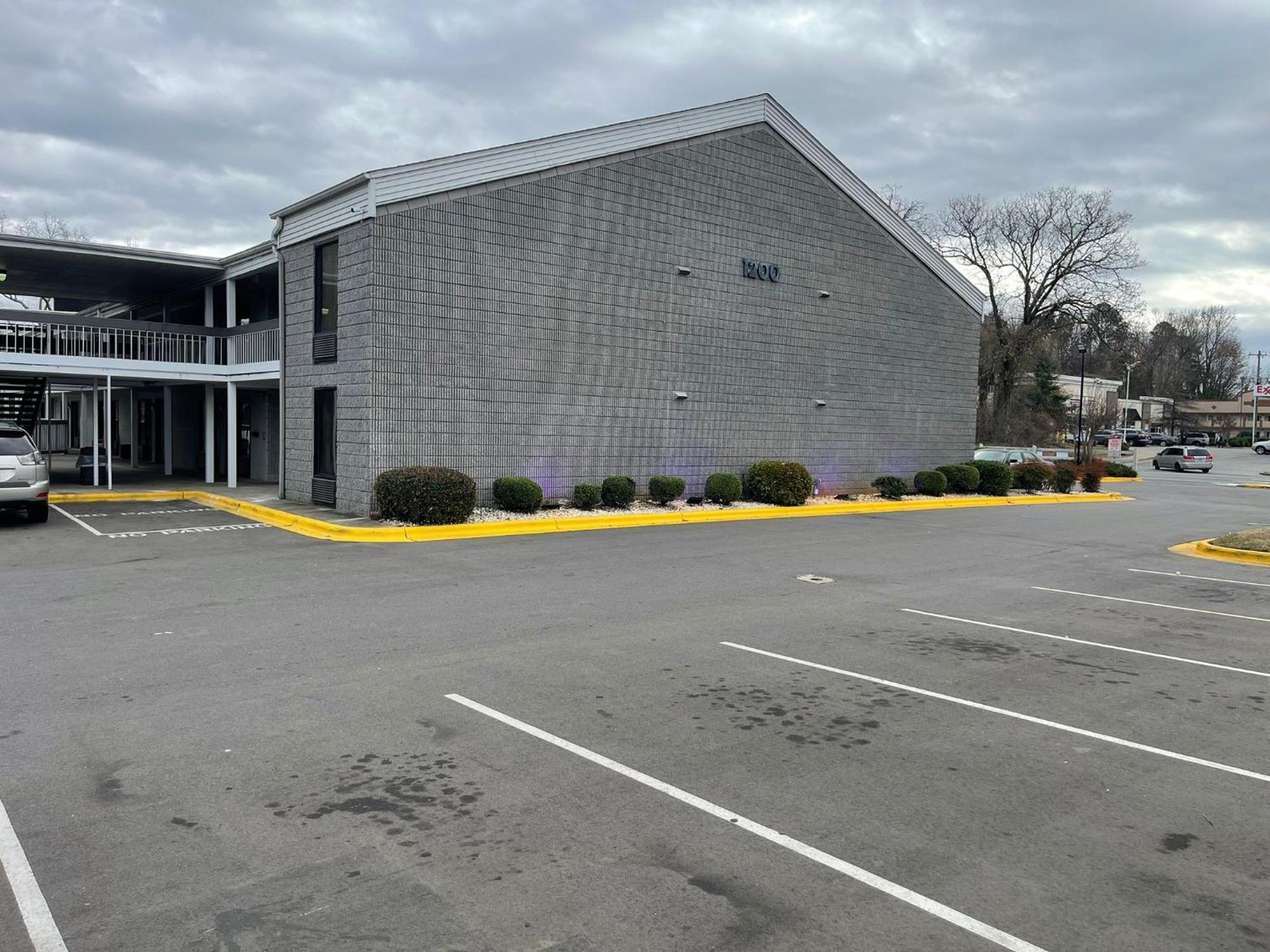 Hotel Brookwood 2*