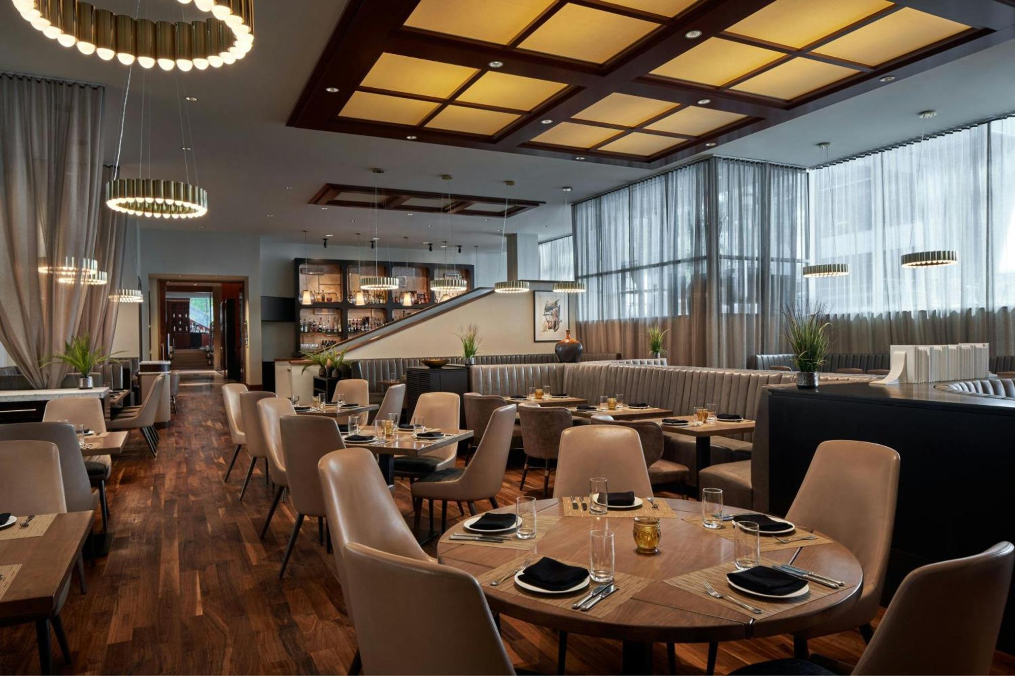 The Ritz-carlton, Hotel