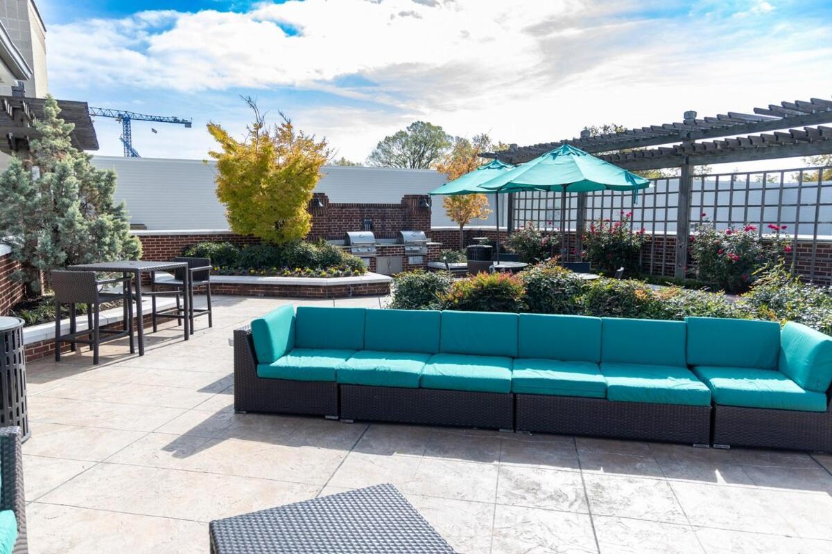 Apartment Away From Charlotte