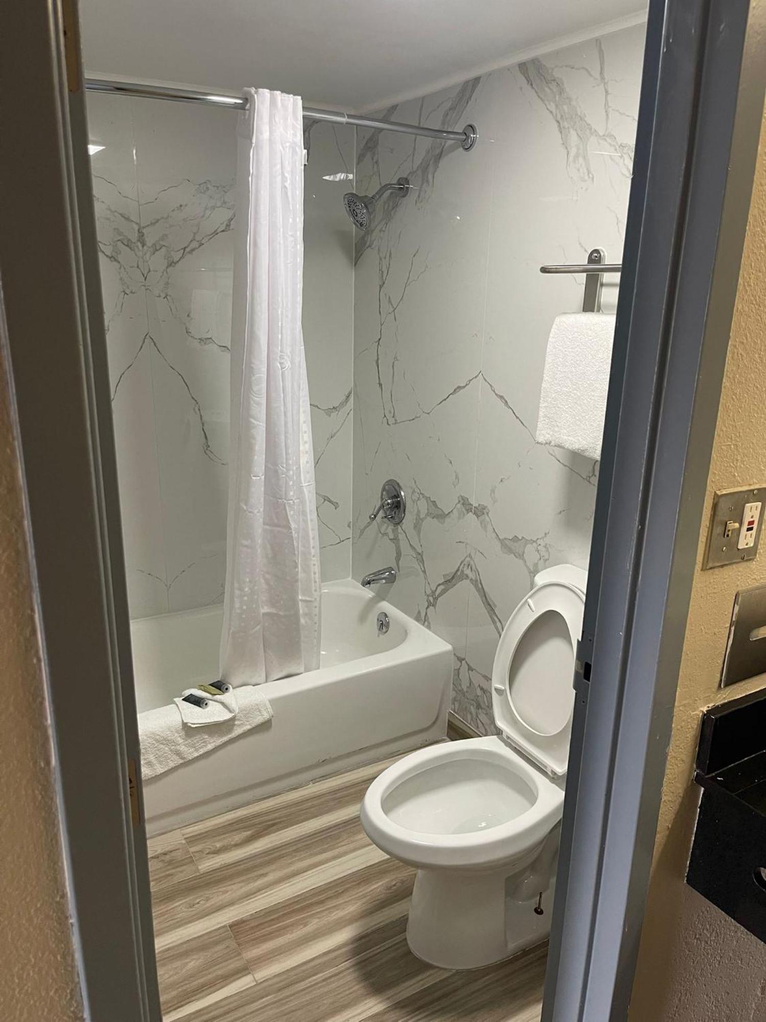 Hotel Brookwood Charlotte
