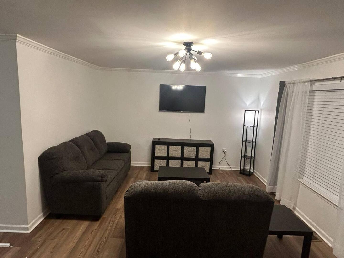 The Noble At Albemarle Apartment