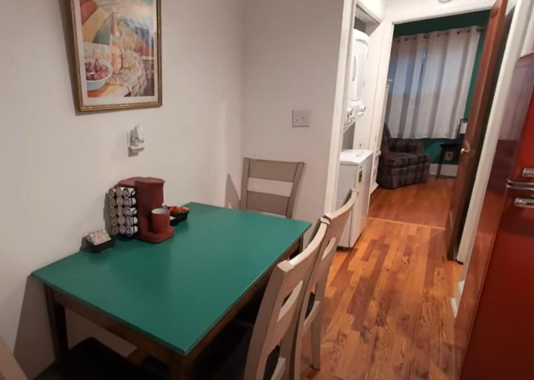 Plaid Pad - Stylish Retreat 12 Min To Airport & Downtown Charlotte