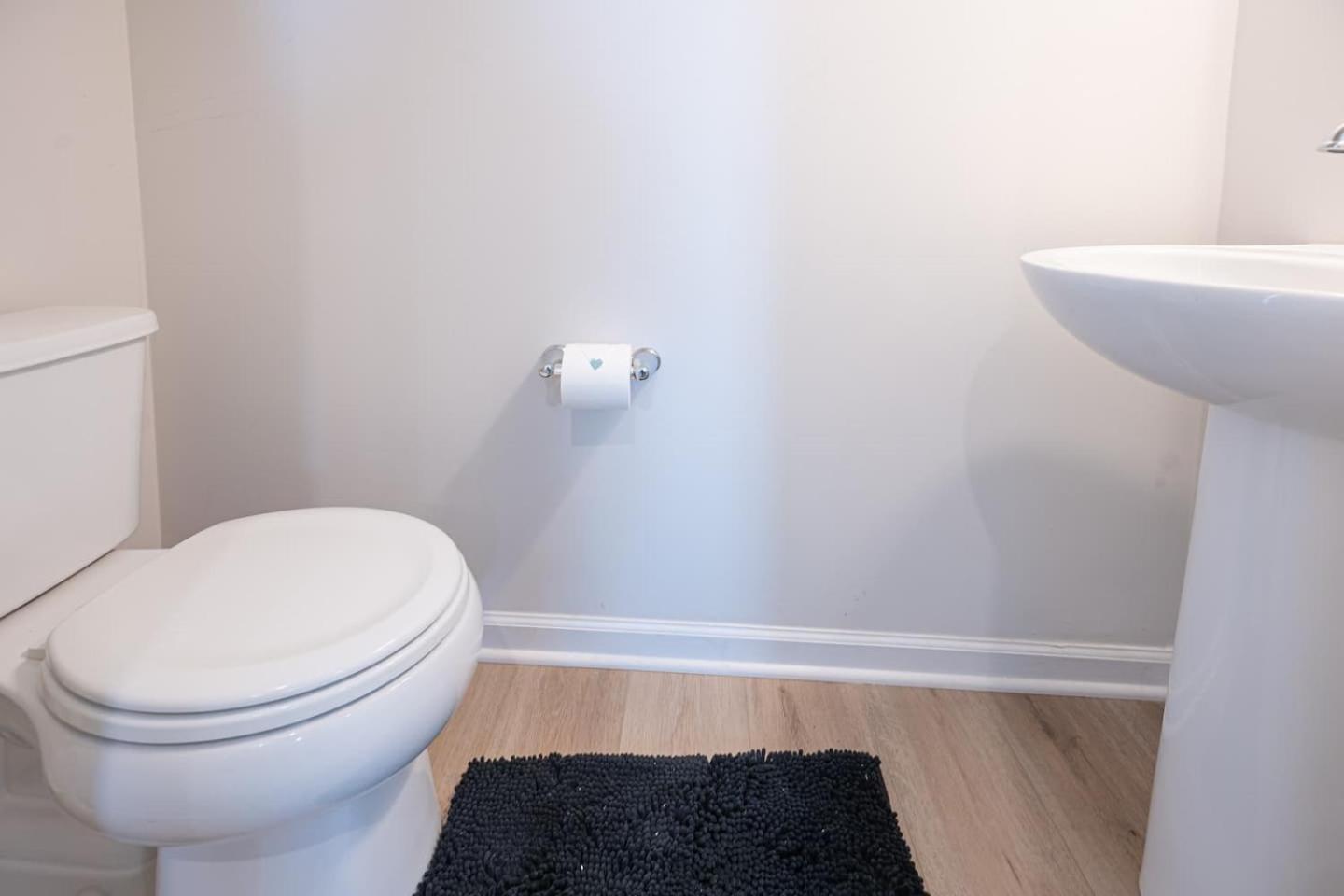 Brand-newwi-fipool-tabledt3bed *