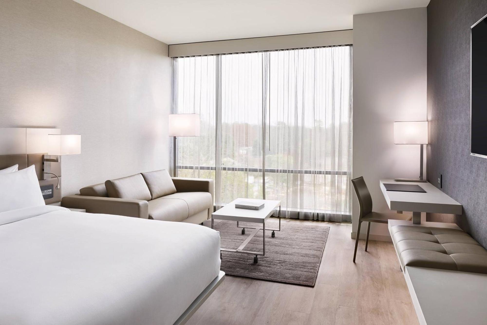 Hotel Ac By Marriott Southpark 4*
