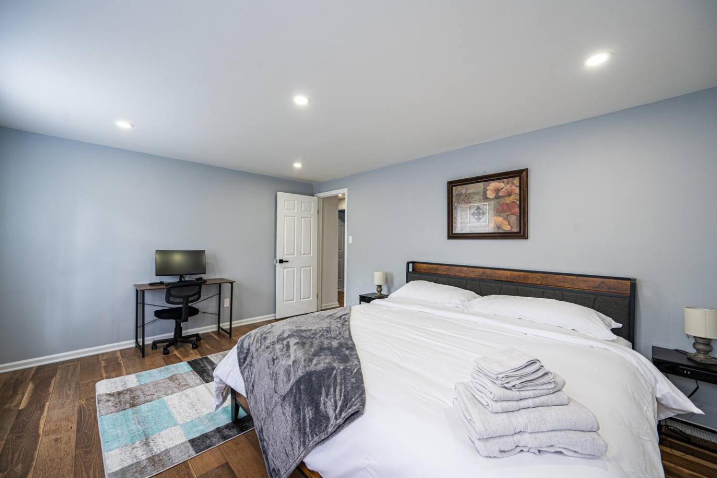 Holiday home 5bed Homesleeps16wifipooltablekingbed *