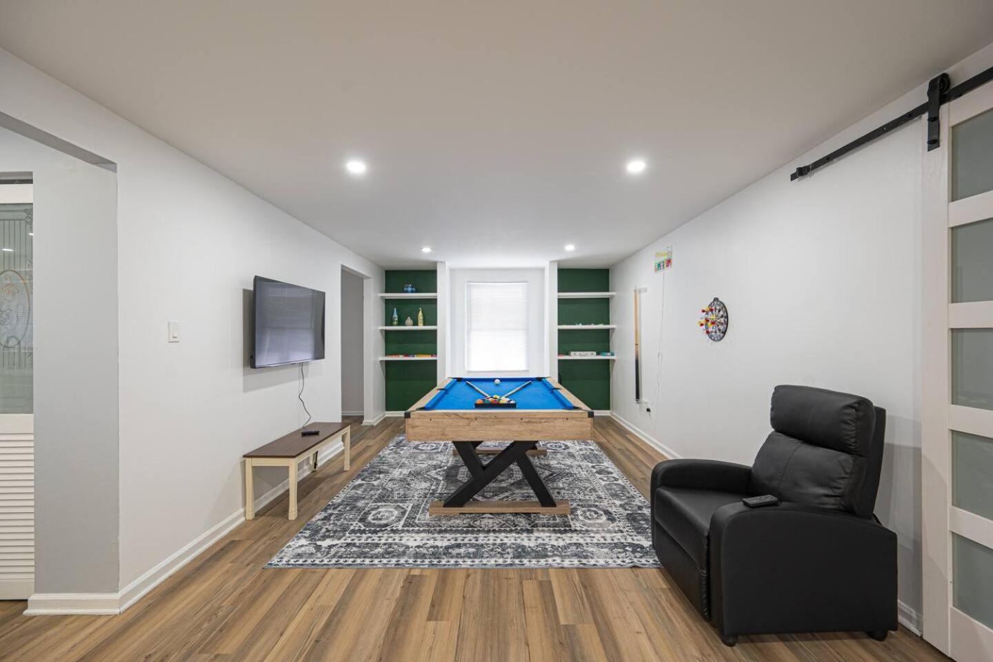 Holiday home 5bed Homesleeps16wifipooltablekingbed *
