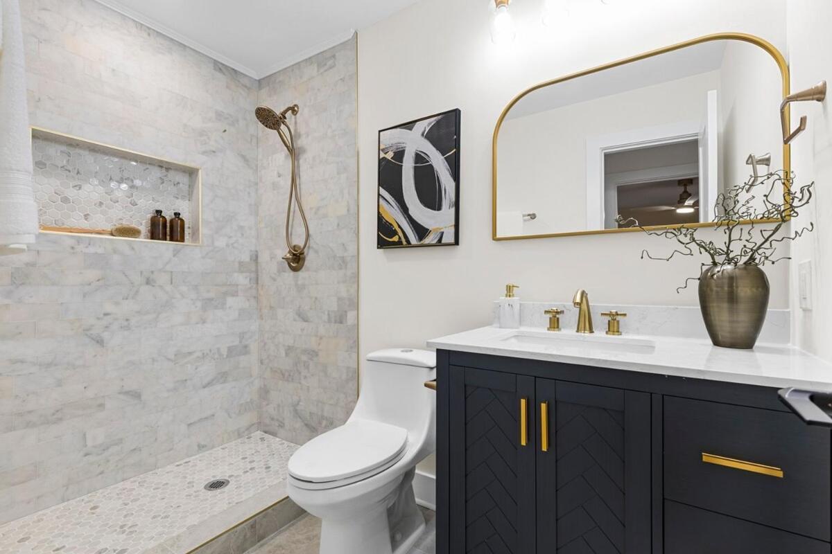 Holiday home Modern 4 Bed In Quail Hollow Charlotte
