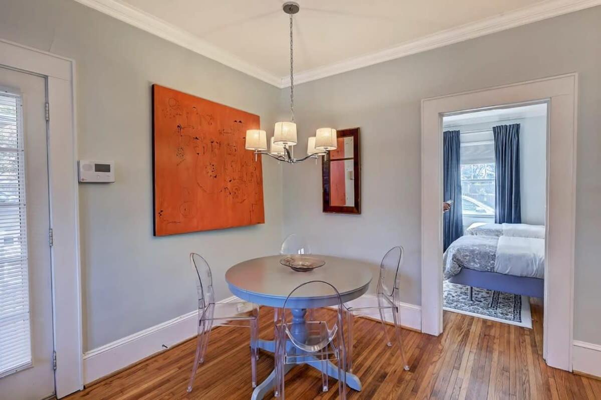 Holiday home Chic Comfortable 2br With Porch Near Dilworth *