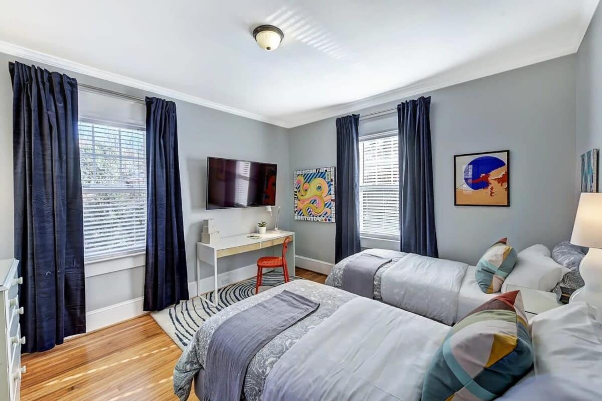 Bright And Restful 2br Near Uptown With Balcony *