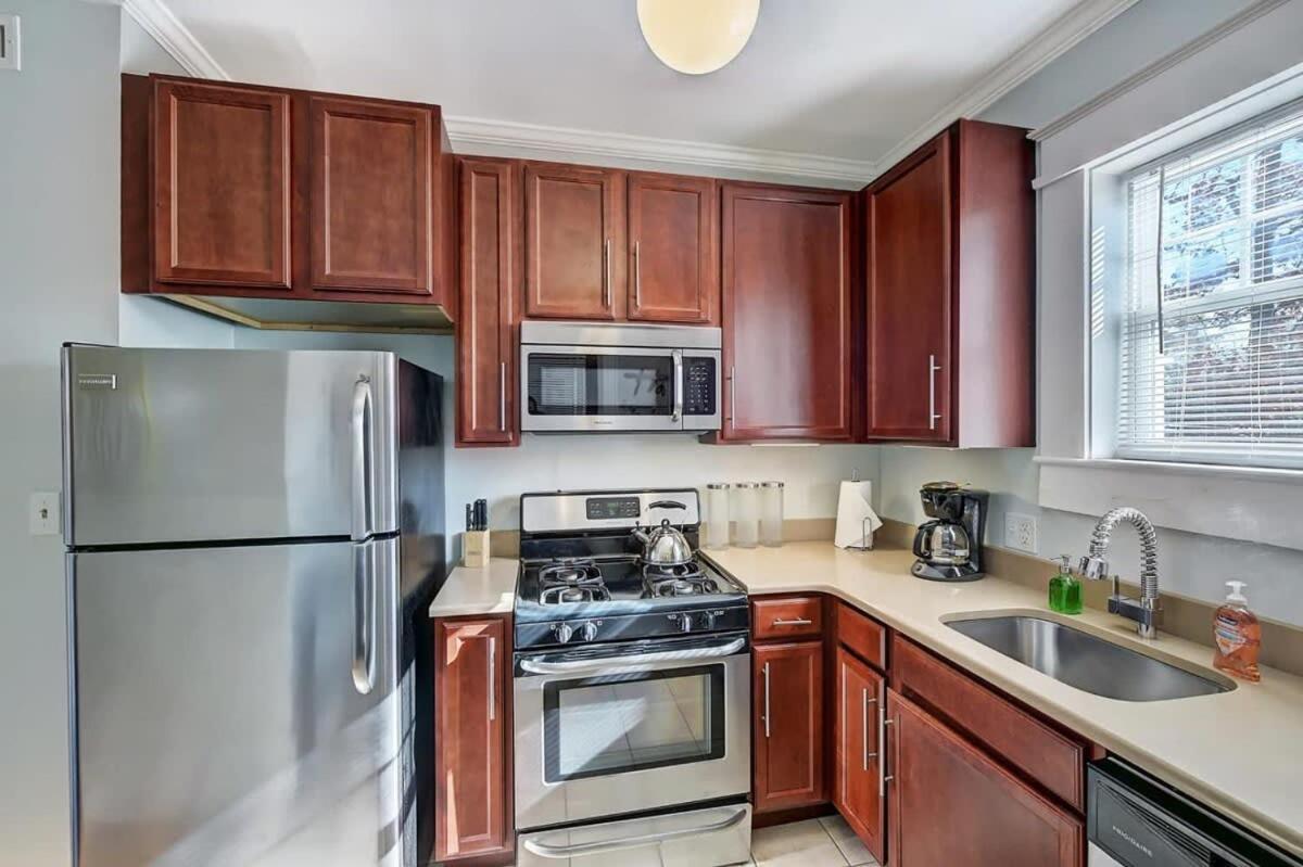 Holiday home Bright And Restful 2br Near Uptown With Balcony Charlotte