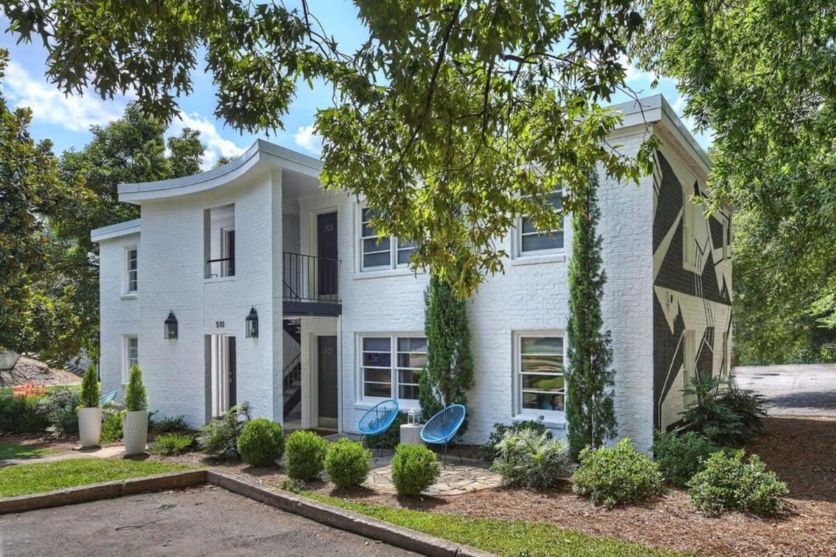 Relax And Recharge In Myers Park * Charlotte