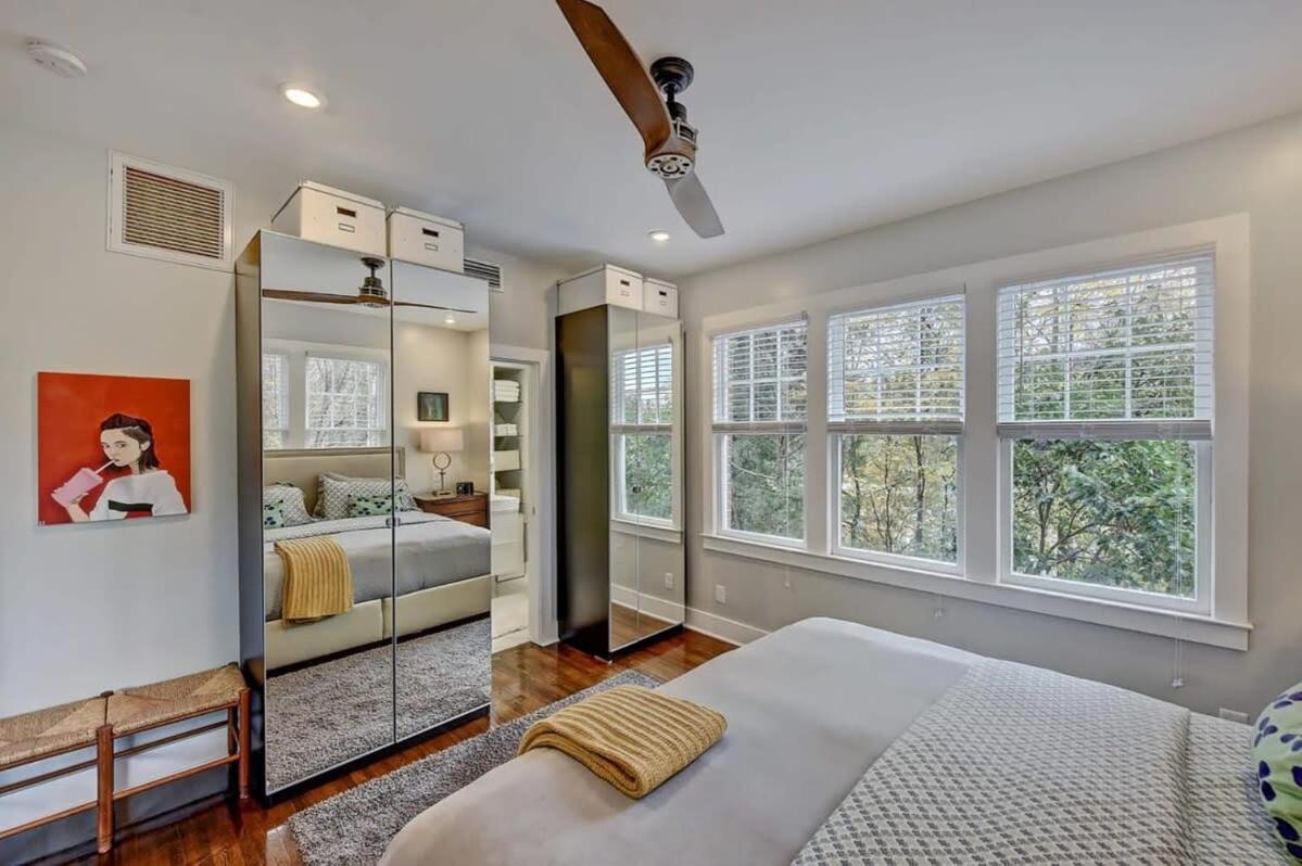 Holiday home Modern 2br With Sunroom Near Uptown Charlotte