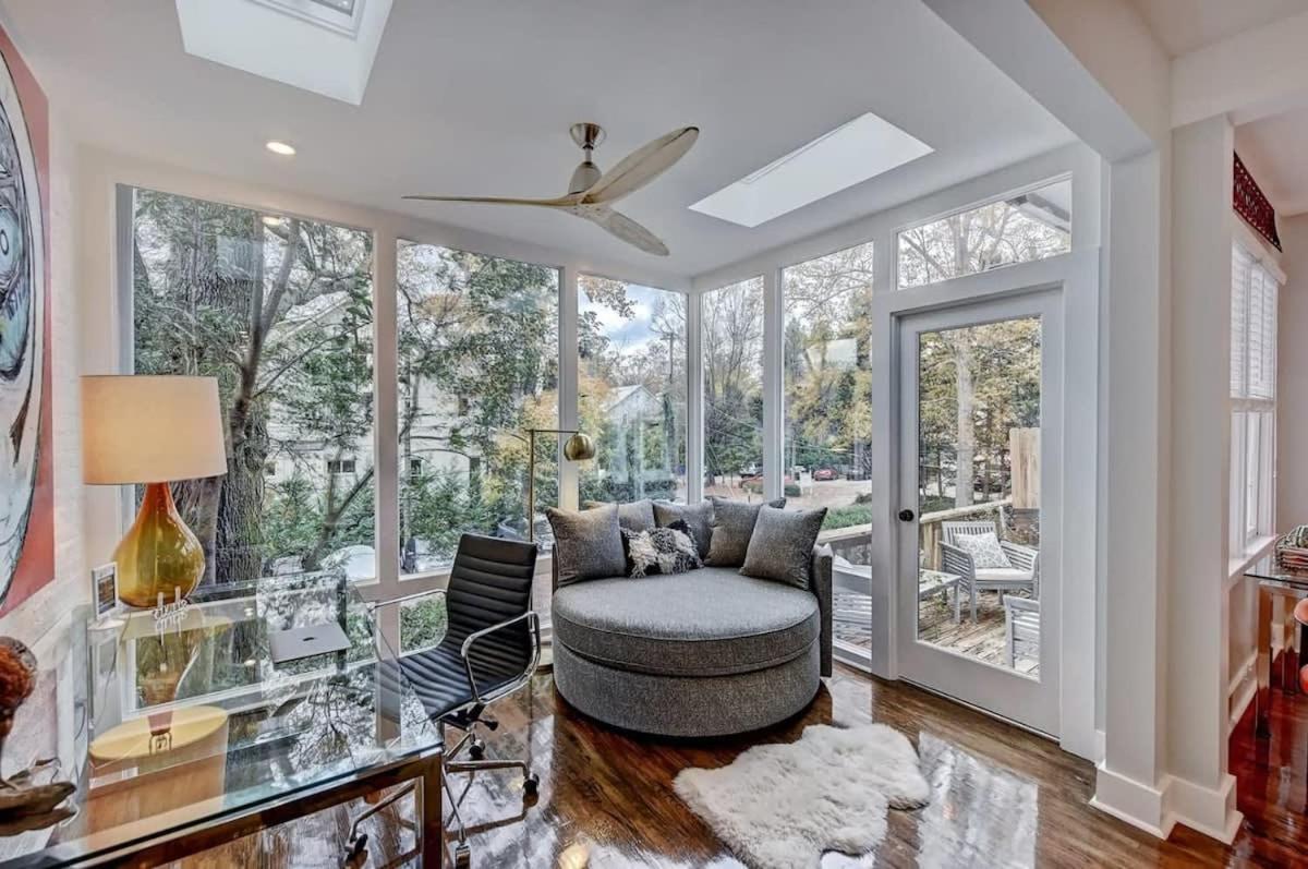 Holiday home Modern 2br With Sunroom Near Uptown Charlotte