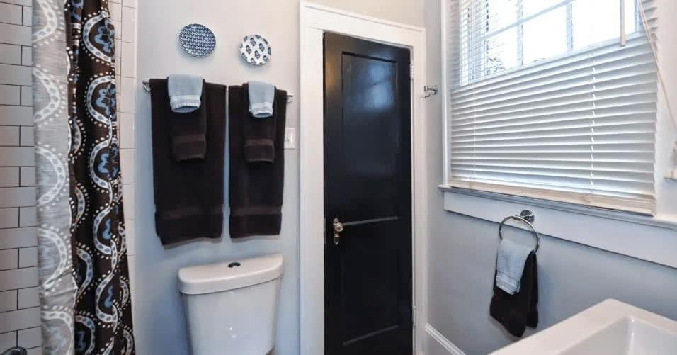 Light Filled 2 Bedroom In Myers Park With A Porch *