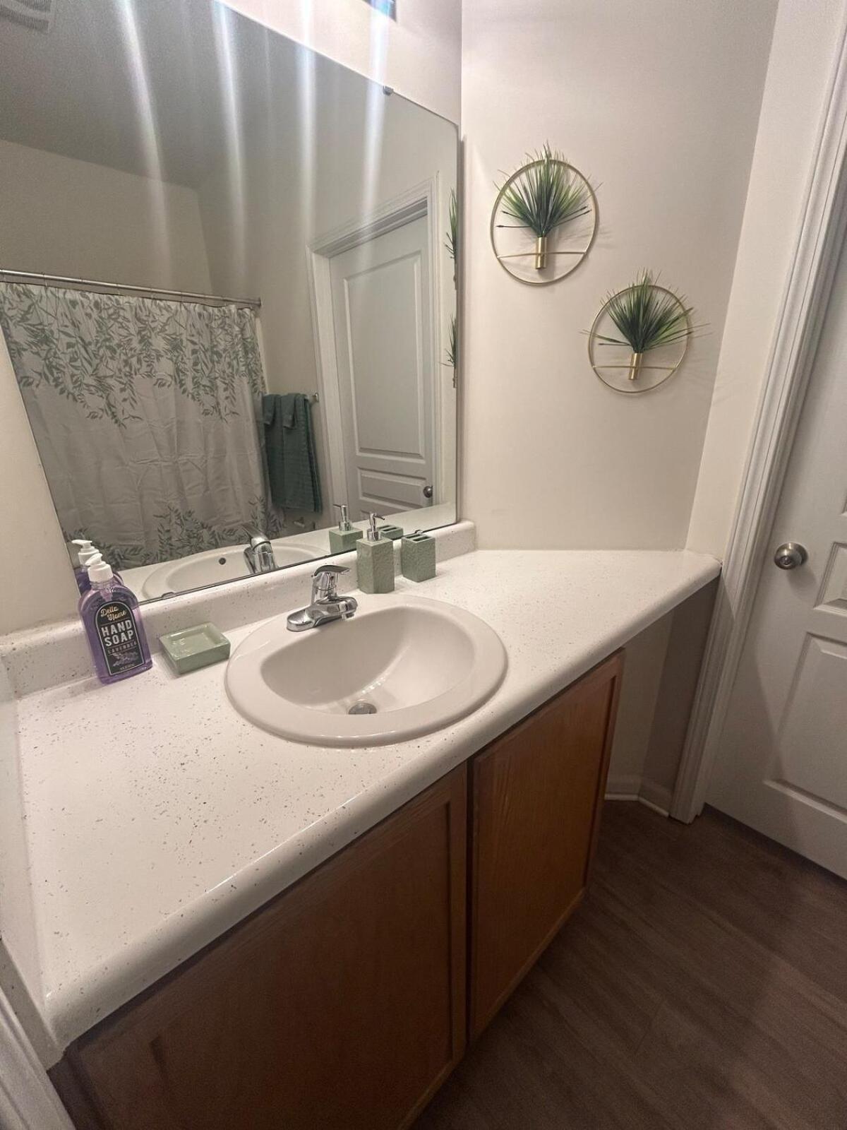 5 Min Uncc, 15 Min Uptown, 20 Min Clt Airport