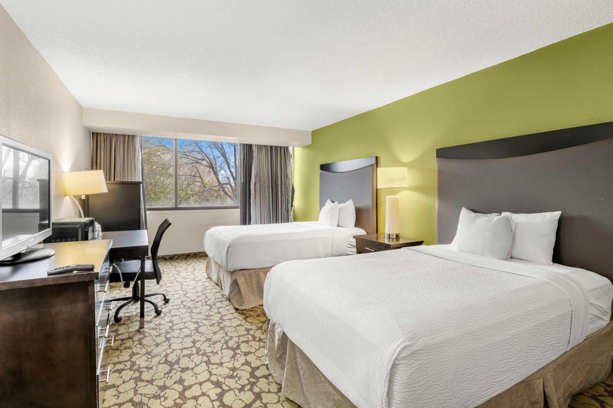 Hotel Red Lion 3*