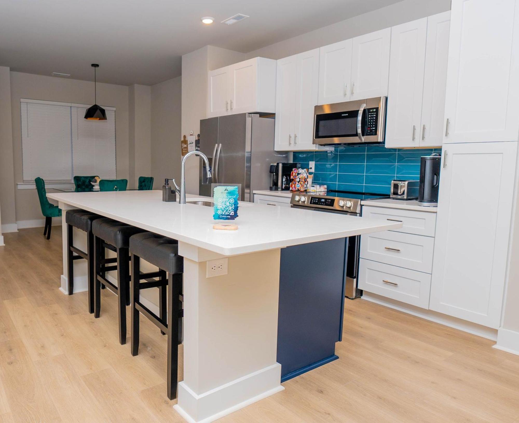Cozy Downtown Retreat, Sleeps 8, Qbeds, Near Bojangles Coliseum Holiday home Charlotte