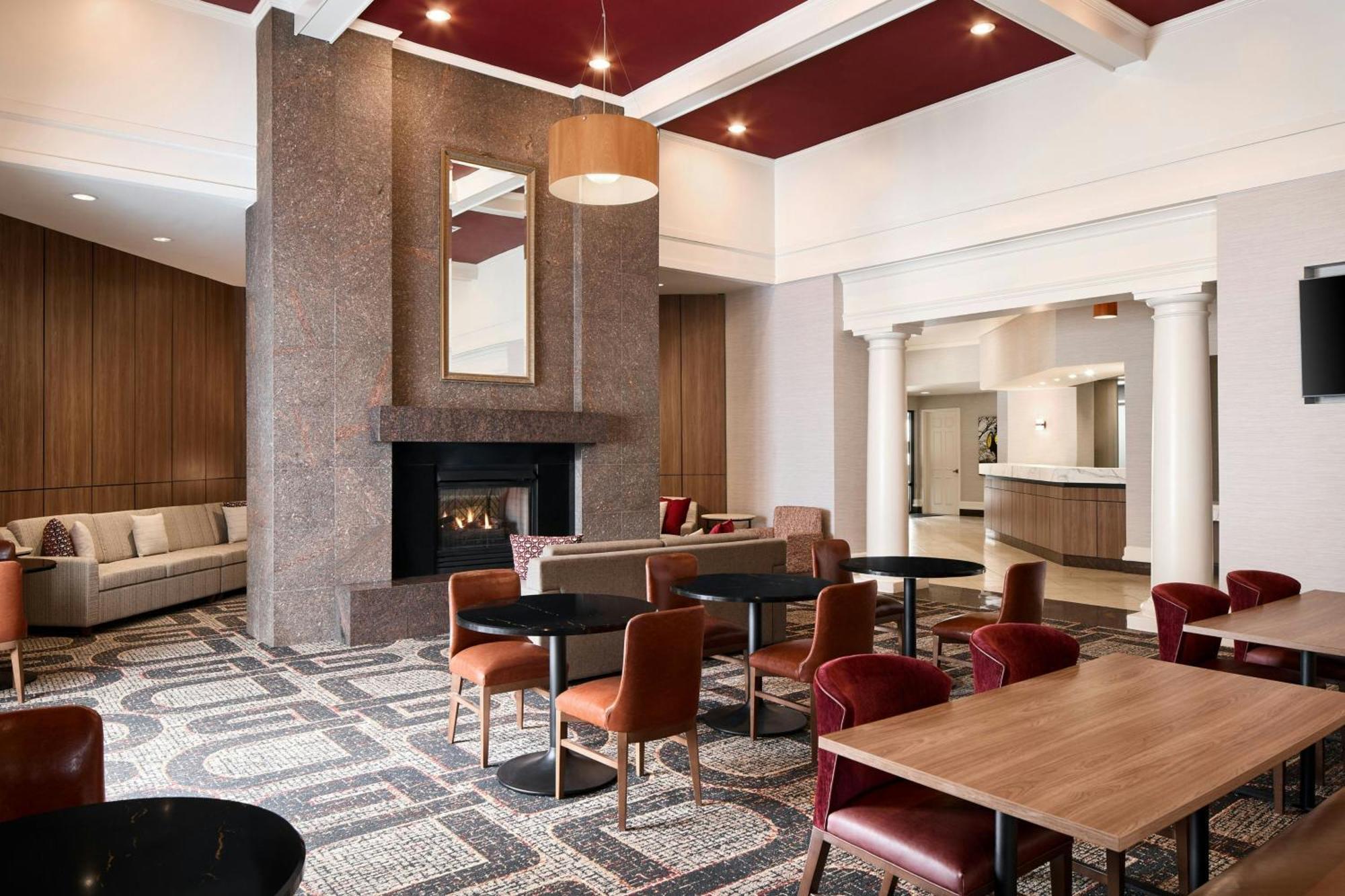 Hotel Uptown 3*