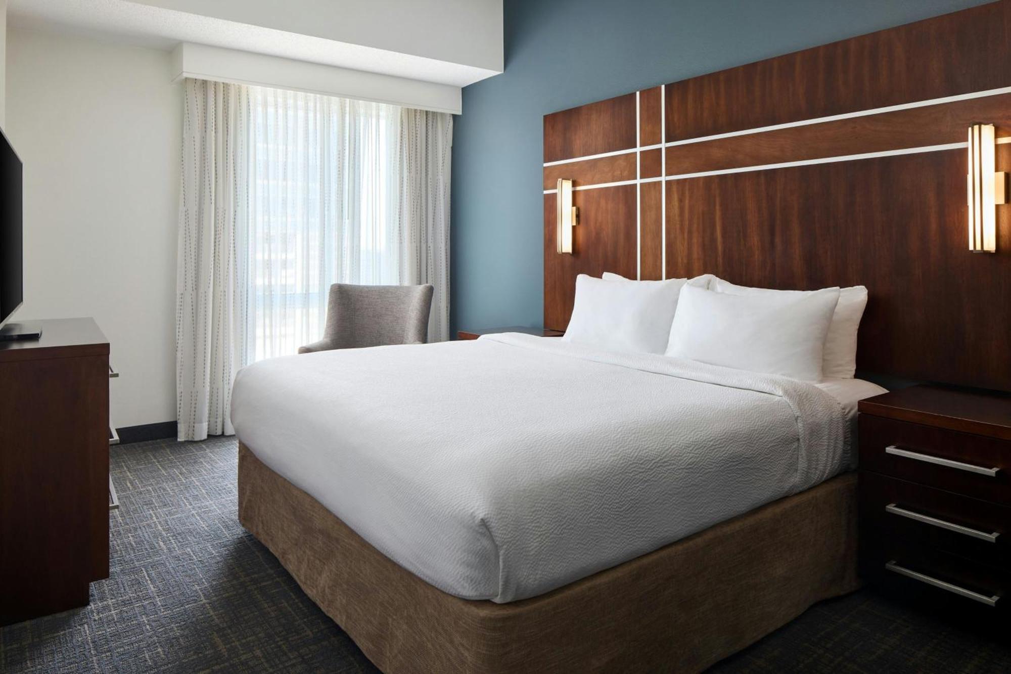 Uptown Hotel