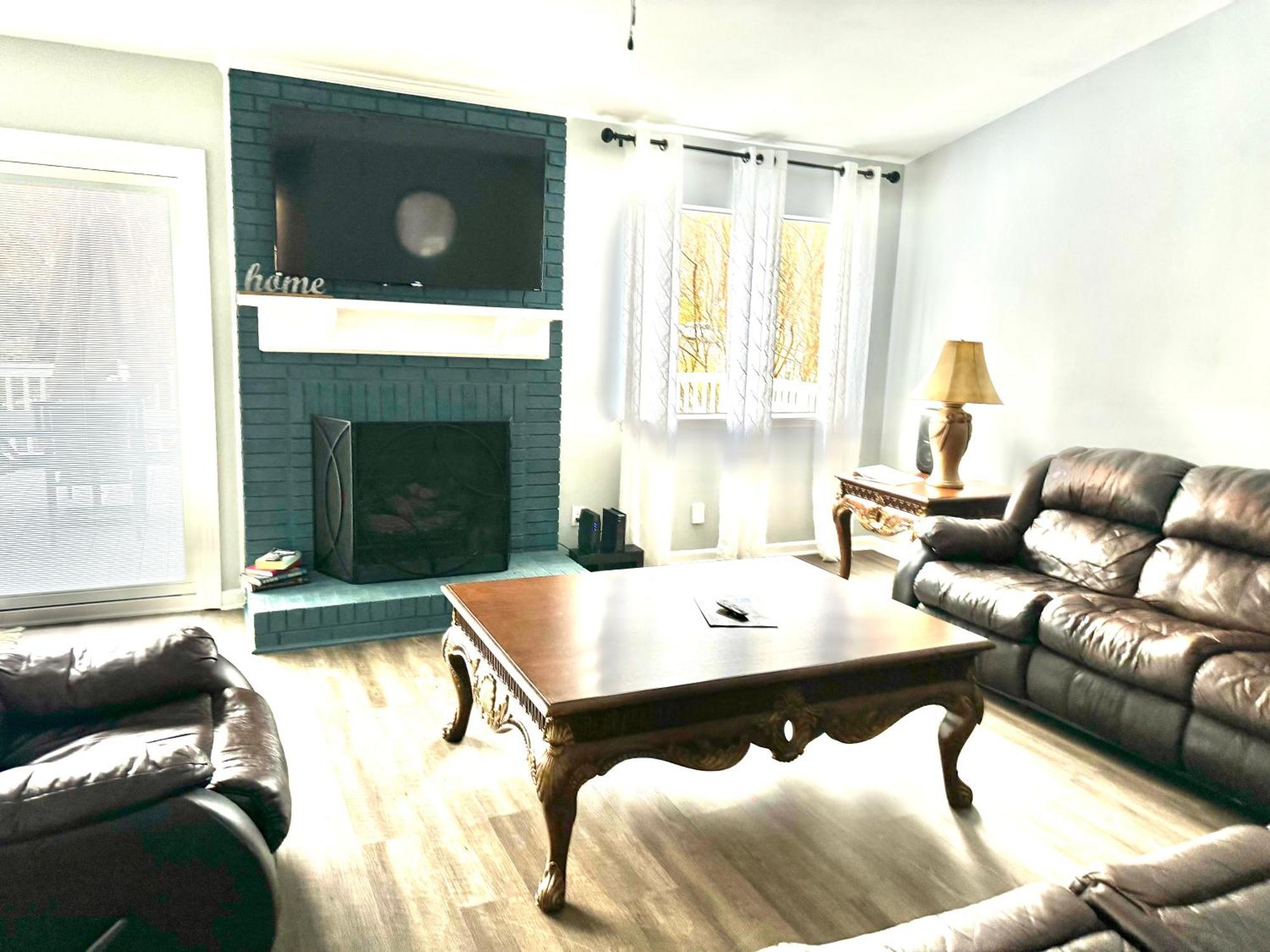 Charming Near Uptown Holiday home *