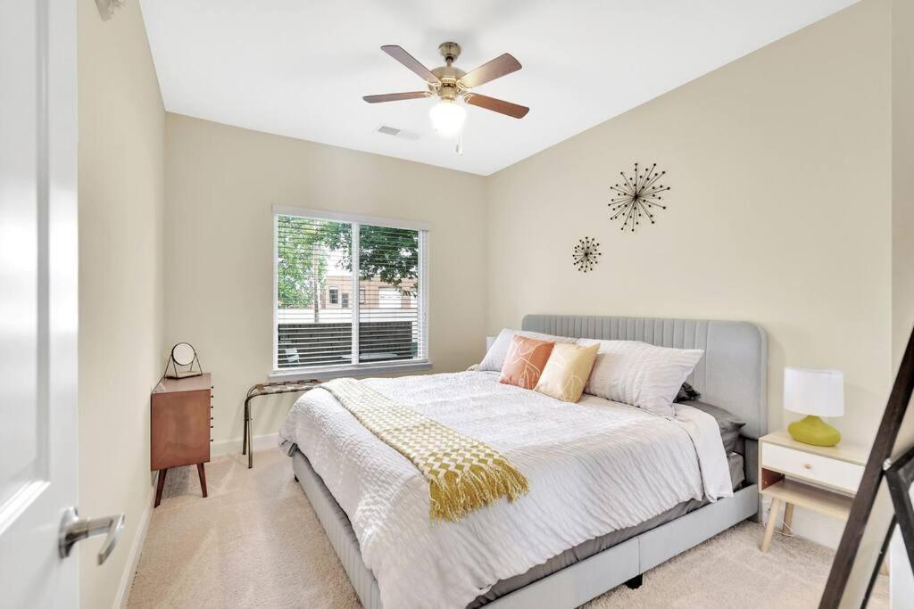 Convenient - King Bed - Heart Of Plaza Charlotte
