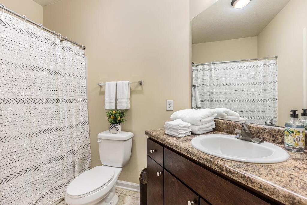 Lovely 1-bedroom W/ Pool + Wi-fi Apartment